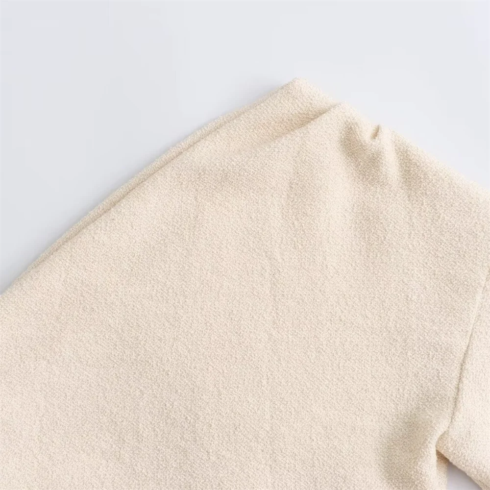 Robe Asymétrique Beige chez Robe Asymétrique