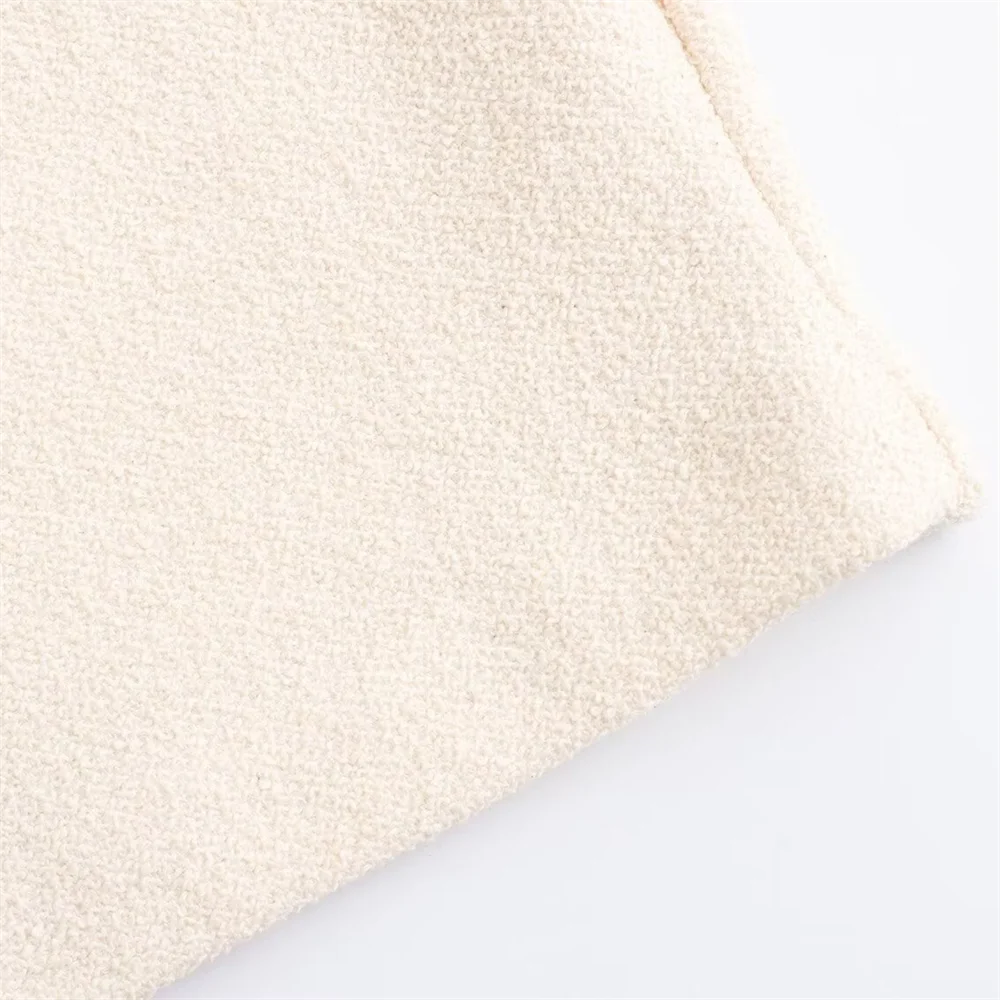 Robe Asymétrique Beige chez Robe Asymétrique