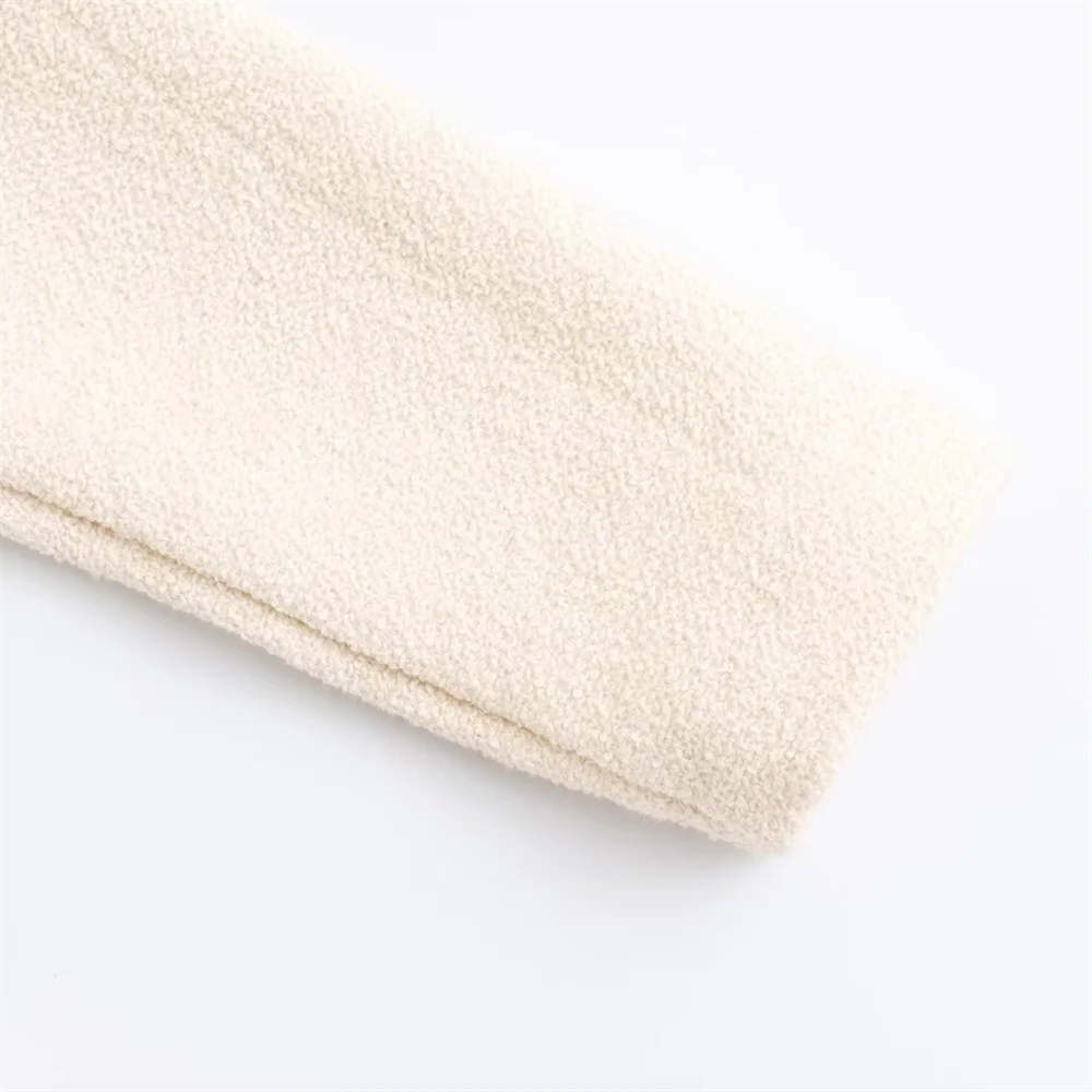 Robe Asymétrique Beige chez Robe Asymétrique