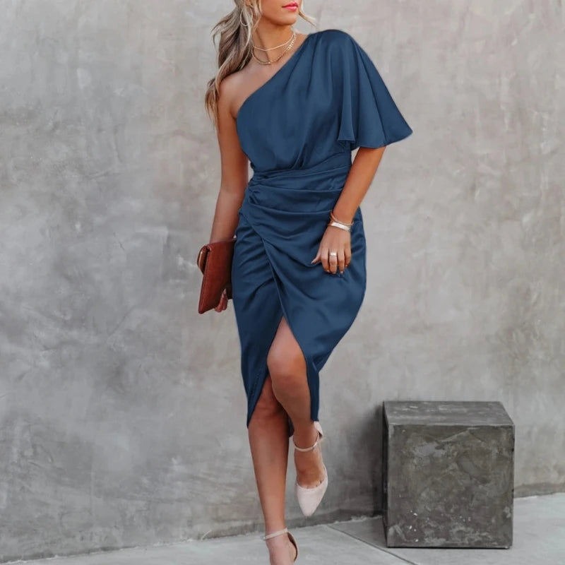 Robe Asymétrique Epaule Bleu chez Robe Asymétrique