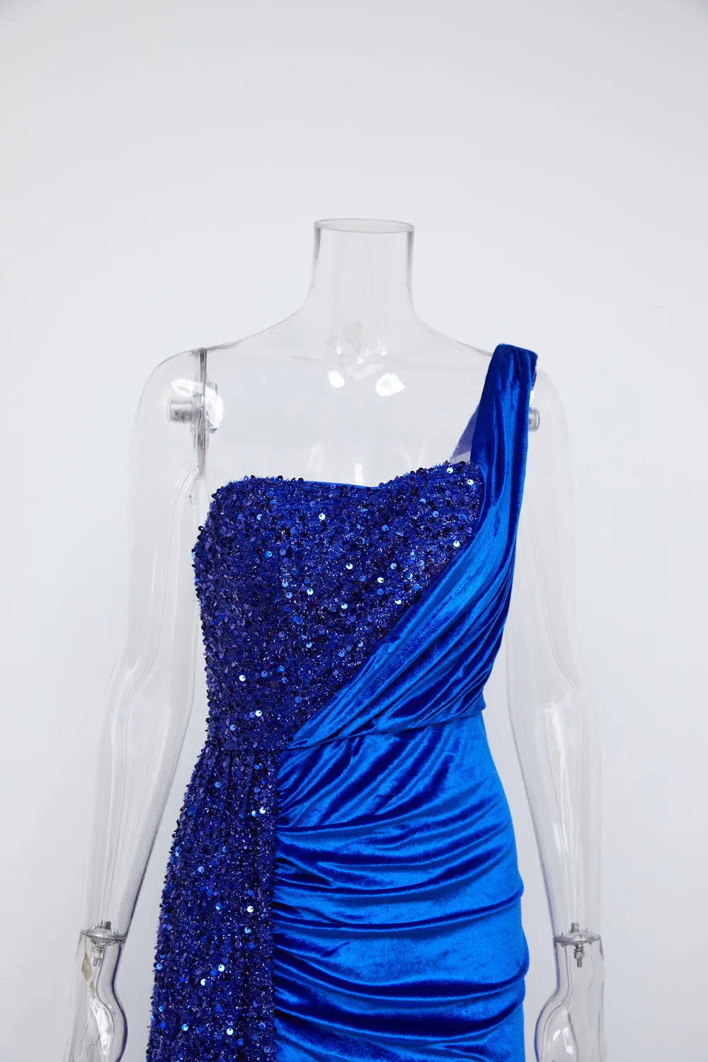 Robe Asymetrique de Soiree chez Robe Asymétrique