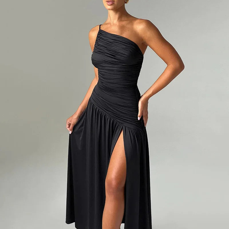Robe de Mariée Asymétrique Épaule chez Robe Asymétrique